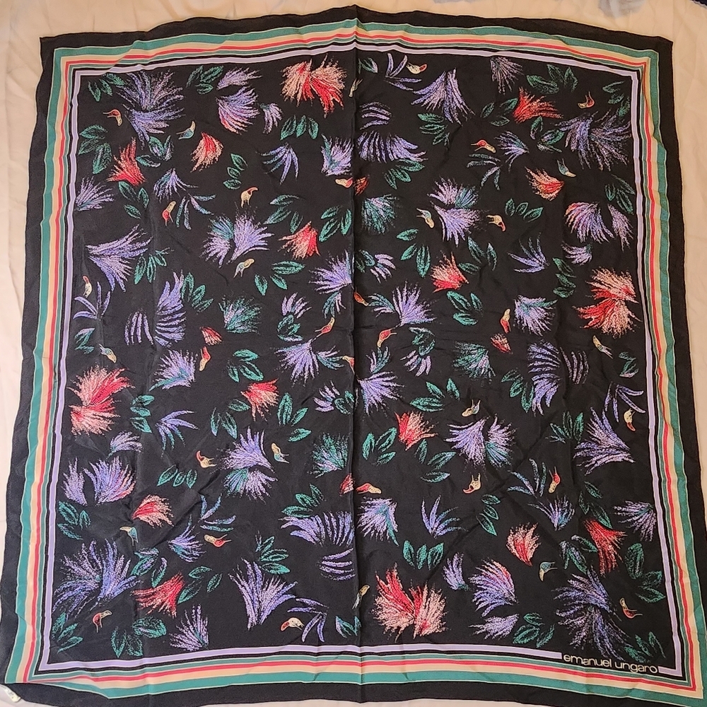 EMANUEL Ungaro #5 silk 30x30"